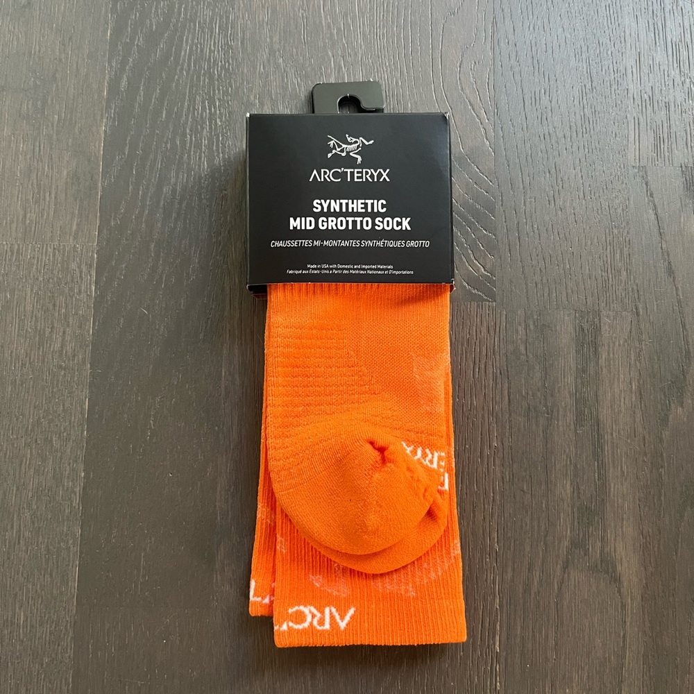 Arc'teryx bright orange synthetic mid grotto sock BNWT